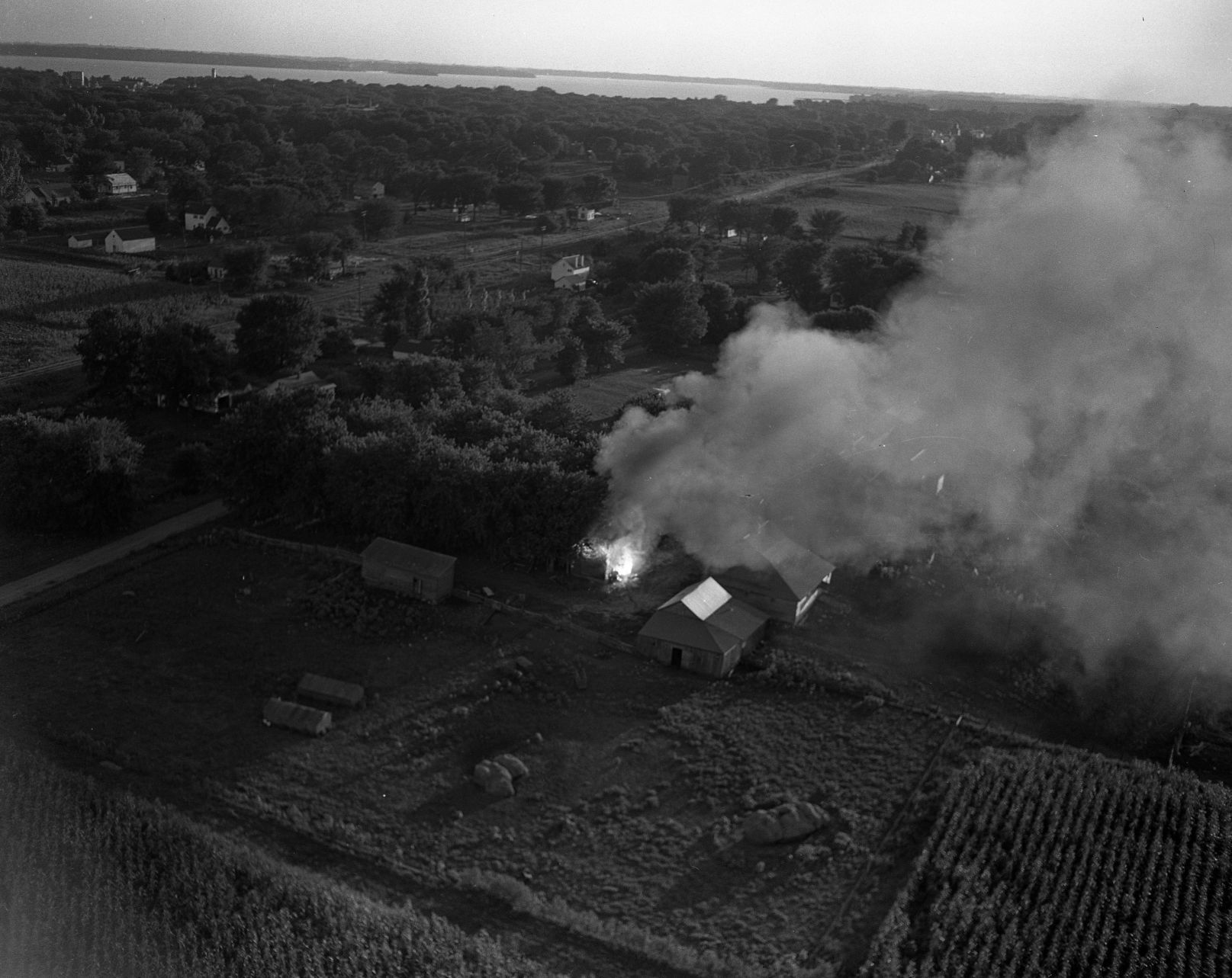 SL15290 Meindert fire.jpg